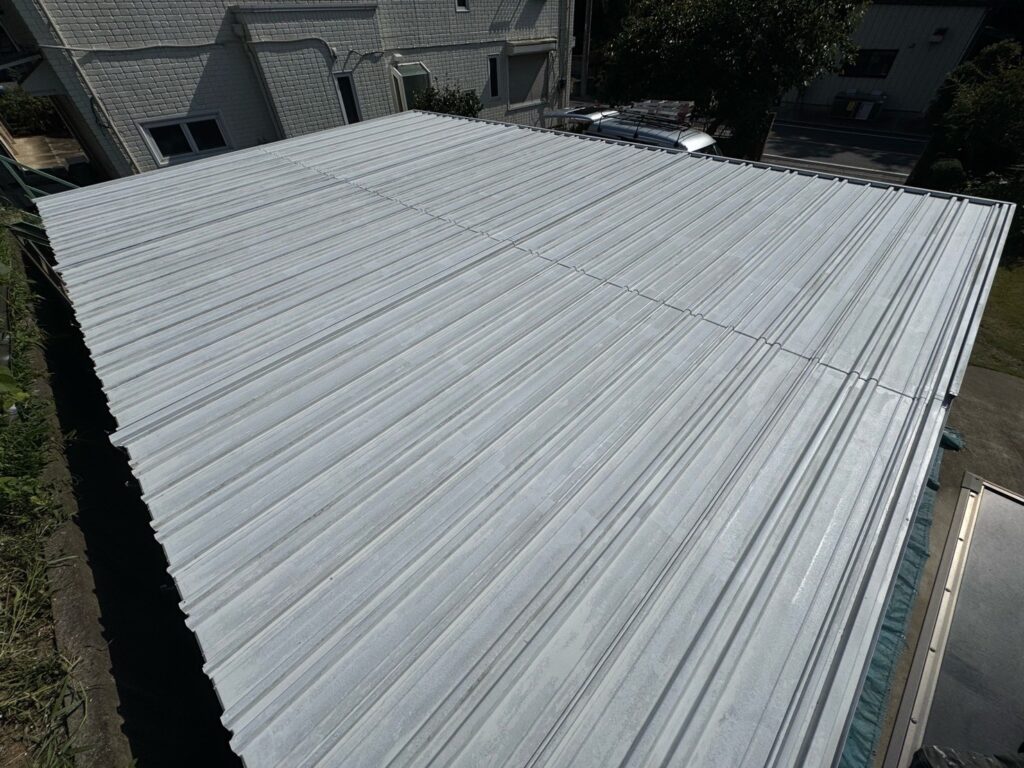 屋根下塗り（完了）